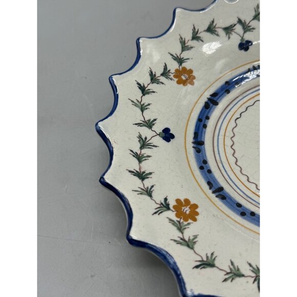 Vtg Portuguese Ceramic Plate bowl Floral Design & Scalloped Edges Hand-Painted - Picture 3 of 10